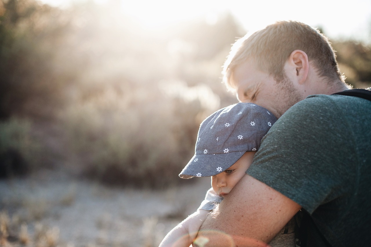découvrez des conseils et des ressources pour accompagner les parents dans l’éducation et le développement de leurs enfants, et renforcer les liens familiaux grâce à un soutien parental adapté.
