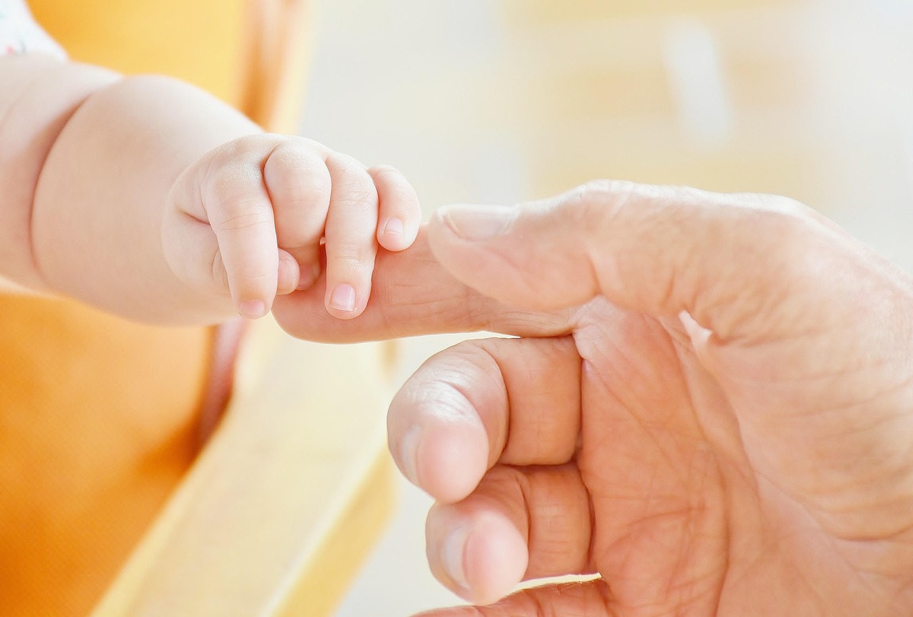 Parentalité au travail : comment le comité d’entreprise Chronopost accompagne les parents en 2025 ?