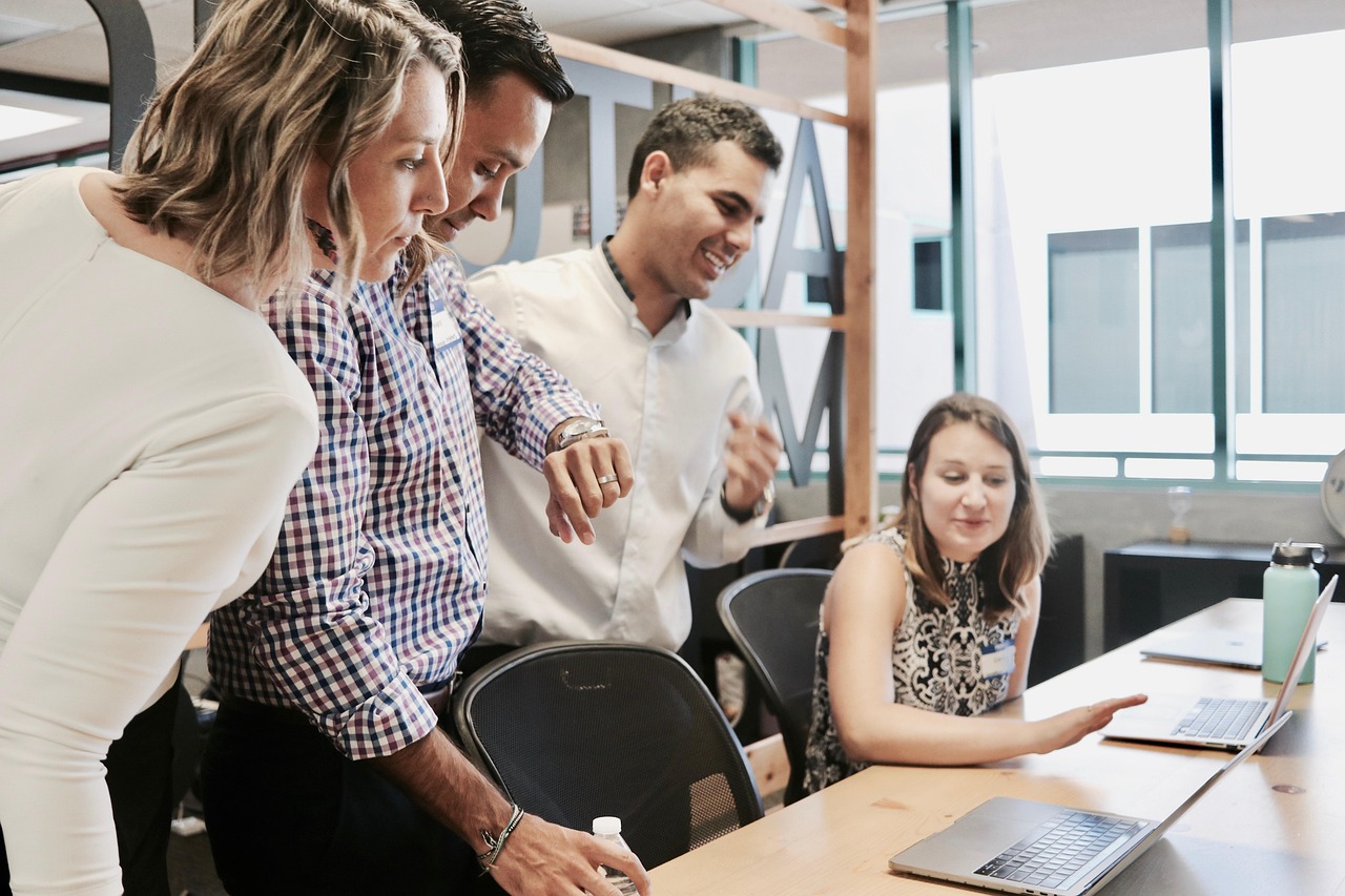 Inbound ou outbound marketing : quelles stratégies privilégier en 2025 ?