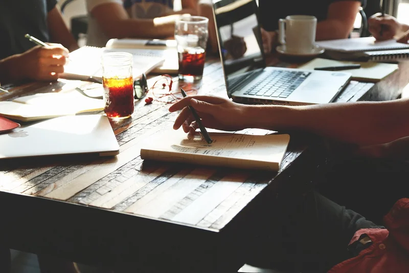 Pourquoi LinkedIn est devenu indispensable (même si vous avez un job)