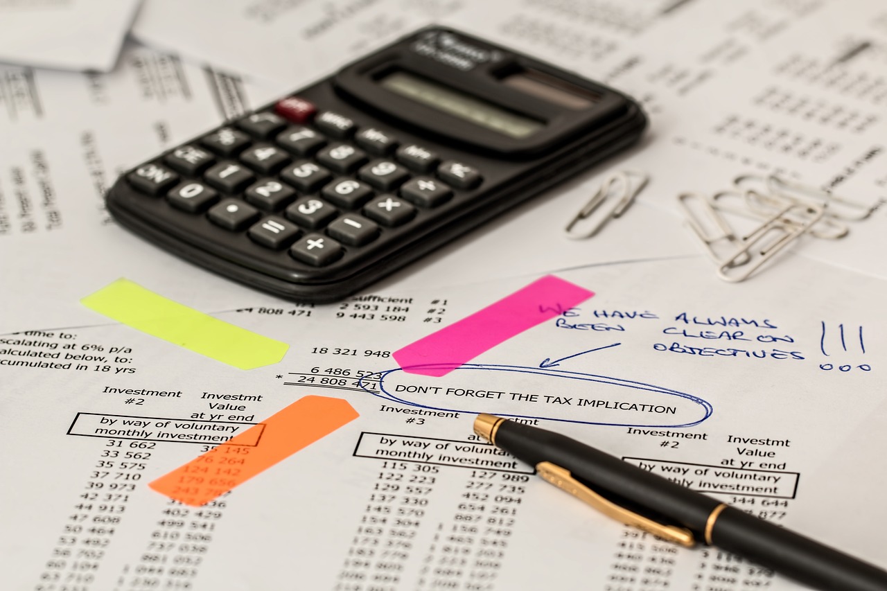 découvrez nos services de comptabilité professionnels pour les entreprises de toutes tailles. notre équipe d'experts comptables vous accompagne dans la gestion de vos finances, l'optimisation fiscale et la conformité réglementaire. simplifiez votre comptabilité et concentrez-vous sur la croissance de votre entreprise.