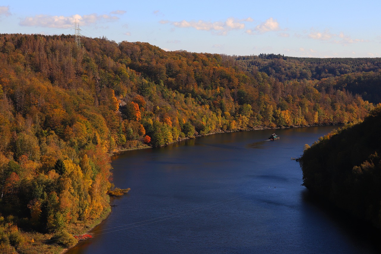 découvrez thales, leader mondial des hautes technologies dans les domaines de la défense, de l’aéronautique, de la sécurité et du digital. explorez ses innovations, solutions et actualités.